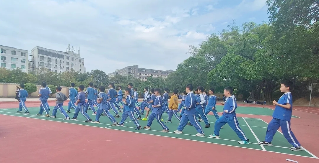 龙湖学校活力武术社2